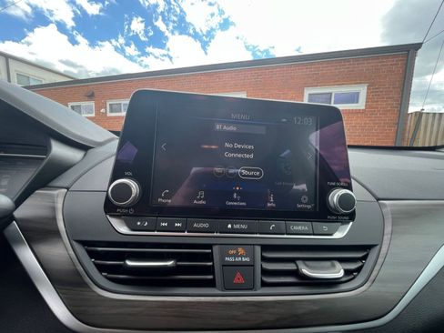 Used 2025 Nissan Altima 2.5 SV FWD image 20
