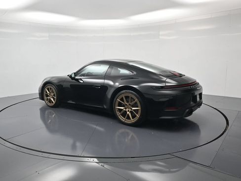 Used 2026 Porsche 911 Carrera RWD image 3