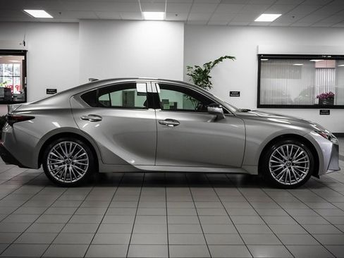 Certified 2022 Lexus IS 300 AWD w/ Premium Package image 5