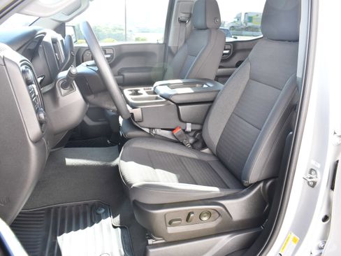 Used 2022 Chevrolet Silverado 1500 Custom Trail Boss w/ LPO, Dark Essentials Package image 19