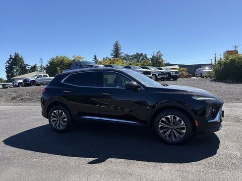 Used 2024 Buick Envision Preferred AWD/4WD image 9