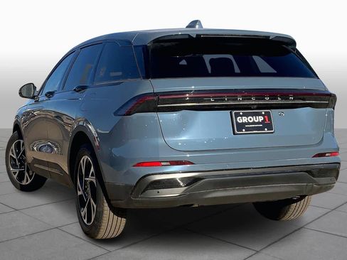 New 2026 Lincoln Nautilus Premier w/ Jet Appearance Package AWD/4WD image 12