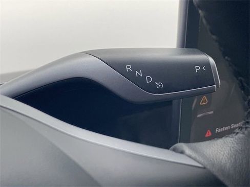 Used 2023 Tesla Model Y Long Range image 31