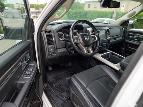 Used 2018 RAM 2500 Laramie w/ Sport Appearance Group AWD/4WD image 17