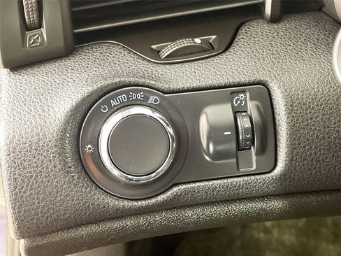 Used 2014 Chevrolet Malibu LT w/ Power Convenience Package image 10