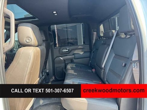 Used 2023 GMC Sierra 2500 Denali w/ Denali Ultimate Package AWD/4WD image 12
