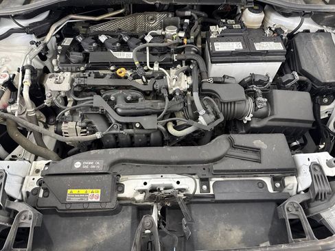 Used 2023 Toyota Corolla Cross L AWD/4WD image 19