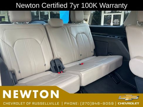Used 2023 Ford Expedition Limited AWD/4WD image 33