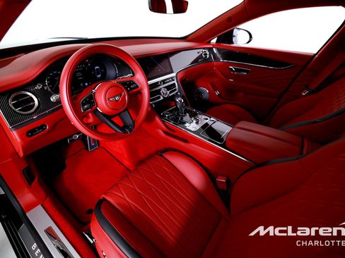 Used 2023 Bentley Flying Spur W12 image 12