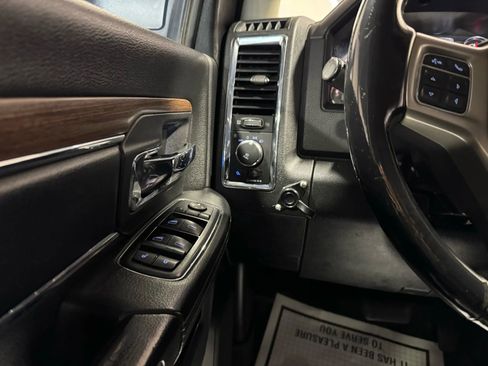 Used 2015 RAM 2500 Laramie w/ Convenience Group image 20