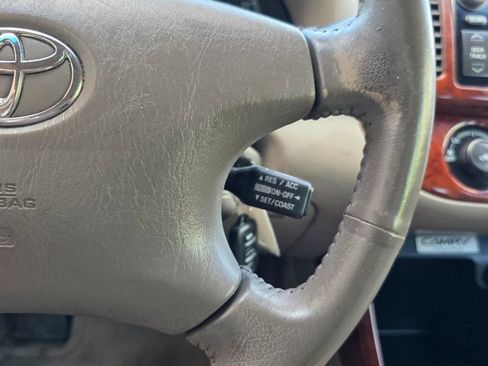 Used 2004 Toyota Camry LE image 16