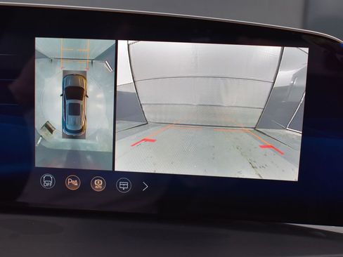 New 2026 Cadillac Vistiq Sport w/ LPO, Floor Liner Package image 26