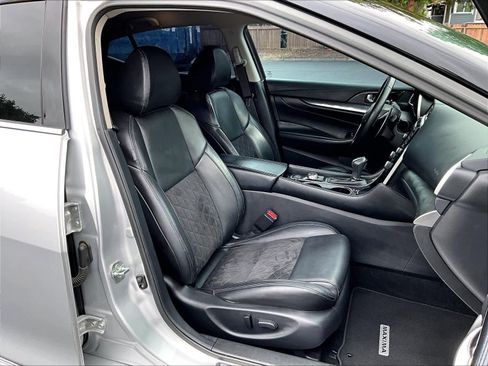 Used 2018 Nissan Maxima SR FWD image 10