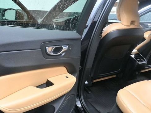 Used 2021 Volvo XC60 T5 Inscription AWD/4WD image 26