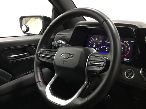 Used 2024 Chevrolet Colorado Z71 w/ Z71 Convenience Package 2 AWD/4WD image 28
