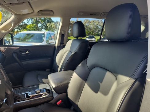 Used 2022 Nissan Armada SV w/ SV Appearance Package AWD/4WD image 22