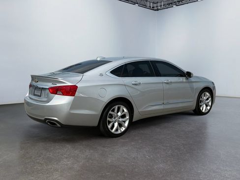 Used 2017 Chevrolet Impala Premier FWD image 3
