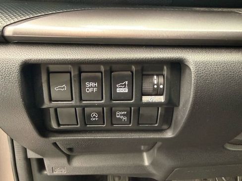 Used 2022 Subaru Forester Premium image 18