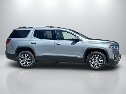 Used 2023 GMC Acadia SLT AWD/4WD image 4