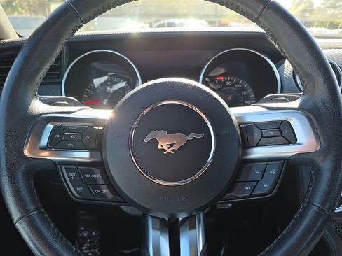 Used 2019 Ford Mustang Coupe image 25