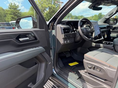 New 2026 GMC Yukon AT4 w/ AT4 Premium Package AWD/4WD image 24