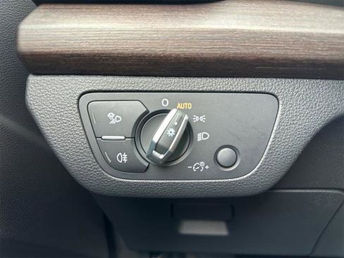 Certified 2023 Audi Q5 2.0T Premium w/ Convenience Package image 24