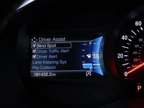 Used 2021 Ford Edge ST image 26