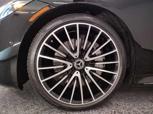 Used 2023 Mercedes-Benz S 580 4MATIC Sedan image 11