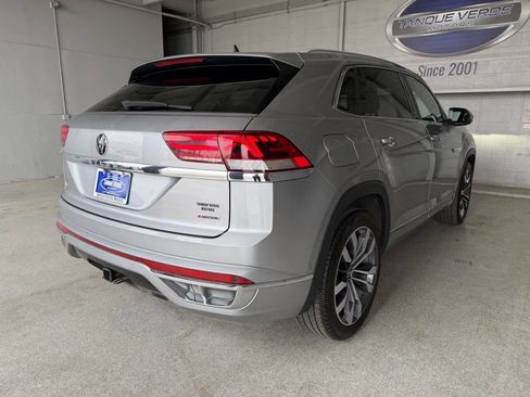 Used 2022 Volkswagen Atlas Cross Sport SEL Premium R-Line AWD/4WD image 8