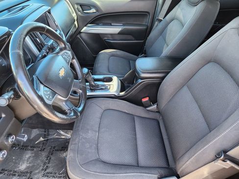 Used 2021 Chevrolet Colorado LT AWD/4WD image 4