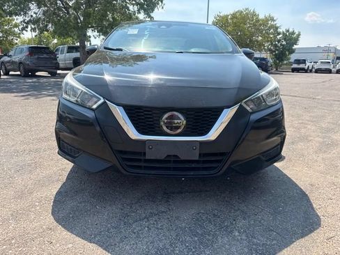 Used 2020 Nissan Versa SV FWD image 2