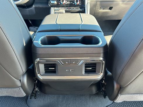 Used 2024 GMC Sierra 1500 Denali image 39