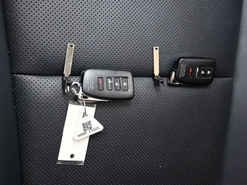 Used 2020 Lexus RX 450hL AWD w/ Premium Package image 3