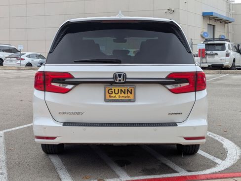 Used 2022 Honda Odyssey Touring image 5