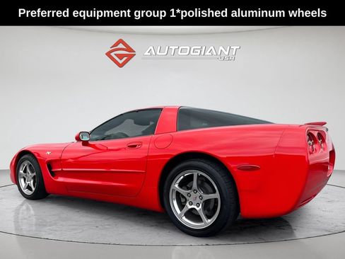 Used 2003 Chevrolet Corvette Coupe w/ Preferred Equipment Group RWD image 4