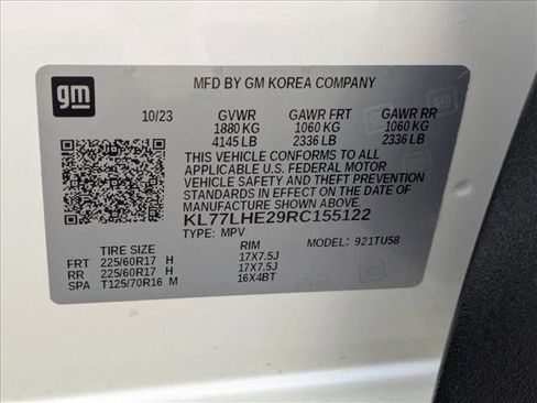 Used 2024 Chevrolet Trax LT w/ Sunroof Package FWD image 25