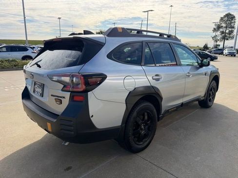 Used 2022 Subaru Outback Wilderness image 5