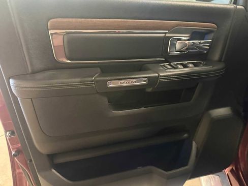 Used 2017 RAM 1500 Laramie w/ Convenience Group AWD/4WD image 21