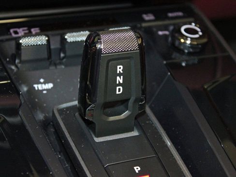 Used 2026 Porsche 911 Carrera image 22