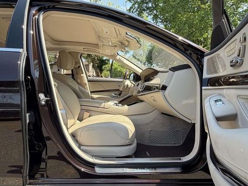 Used 2020 Mercedes-Benz S 560 4MATIC Sedan image 12