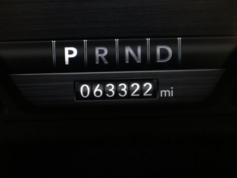 Used 2022 RAM 1500 Laramie AWD/4WD image 19