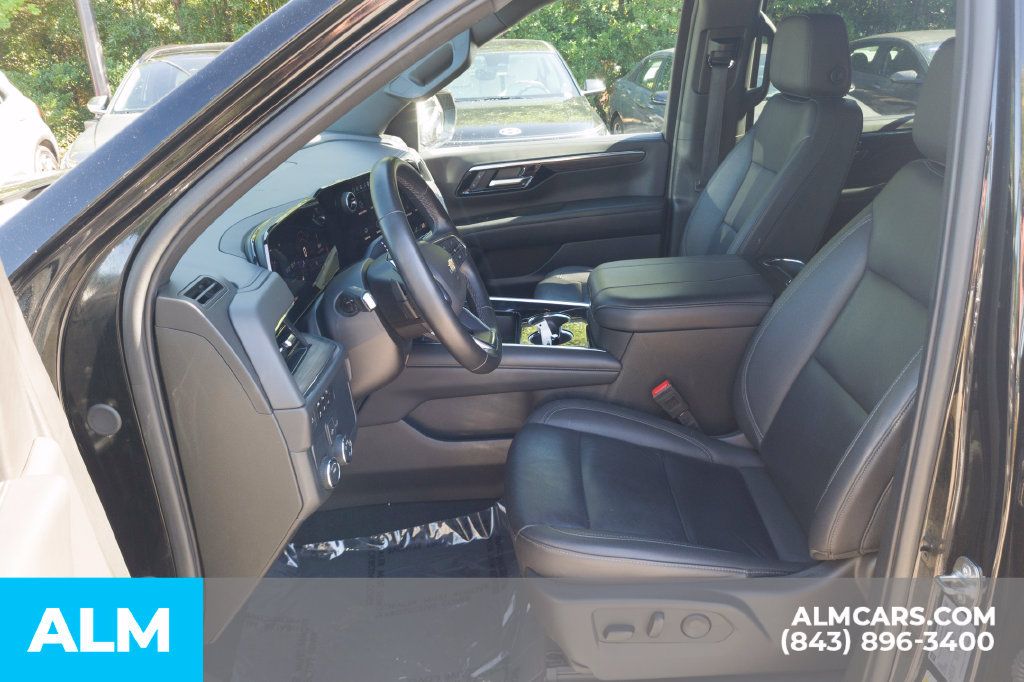 Used 2025 Chevrolet Tahoe LT RWD image 16