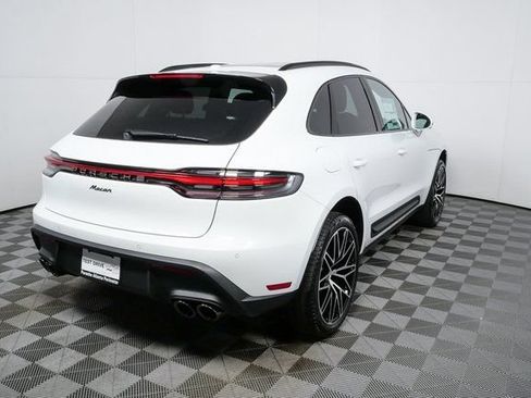 Certified 2026 Porsche Macan AWD/4WD image 28