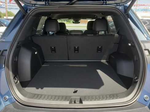 New 2027 Chevrolet Equinox LT w/ Convenience Package II FWD image 10