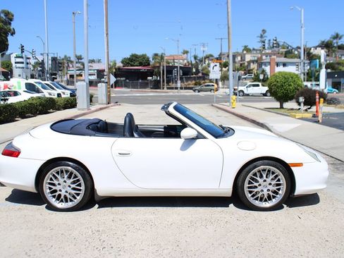 Used 2002 Porsche 911 Cabriolet image 7