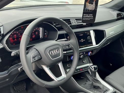New 2025 Audi Q3 2.0T Premium image 15