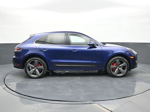 Certified 2025 Porsche Macan S AWD/4WD image 24