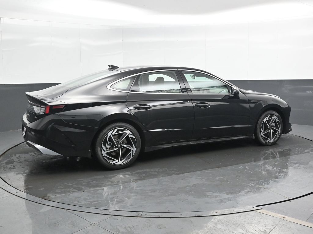 New 2026 Hyundai Sonata SEL AWD/4WD image 2