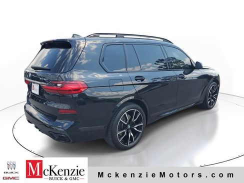 Used 2021 BMW X7 xDrive40i w/ M Sport Package AWD/4WD image 4