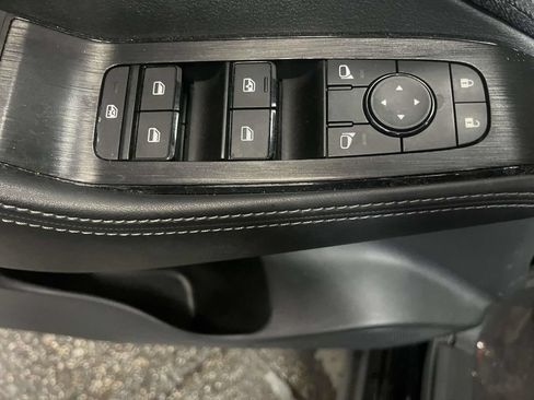 Used 2023 Nissan Rogue SV AWD/4WD image 8
